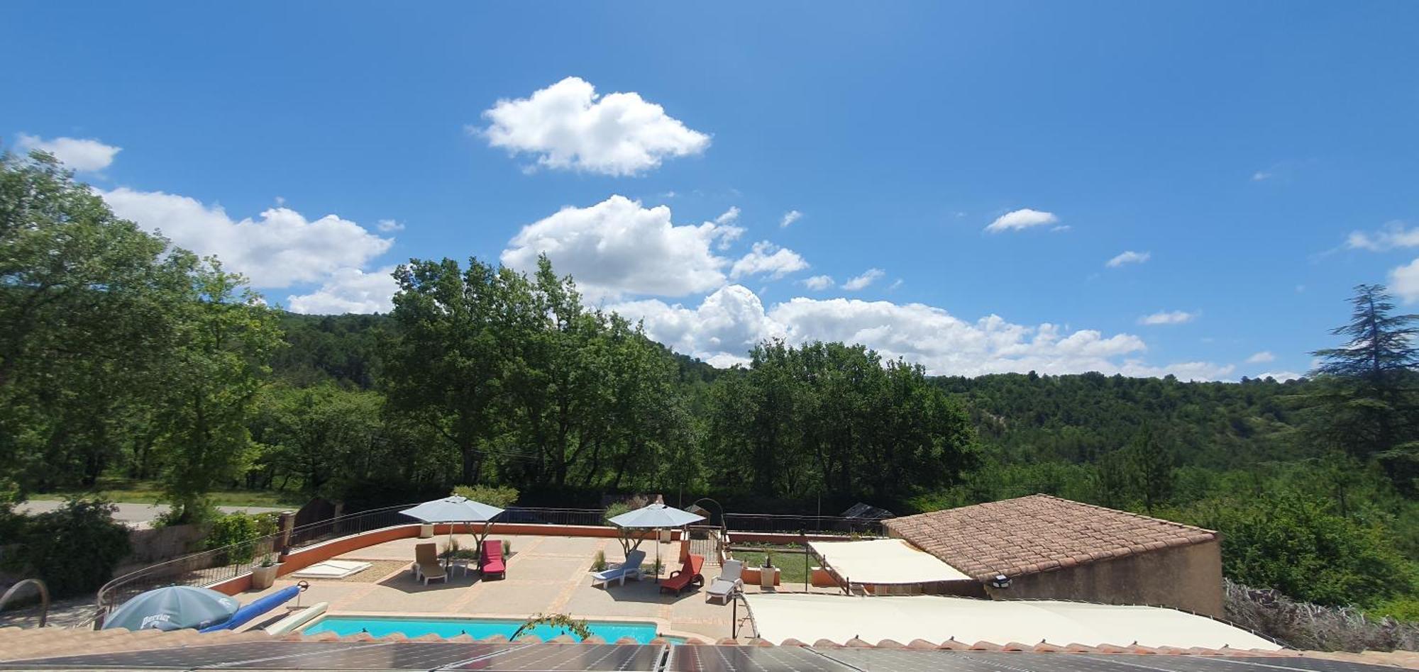 Maison Familiale Avec Piscine Et Boulodrome Dans Le Luberon Caseneuve المظهر الخارجي الصورة