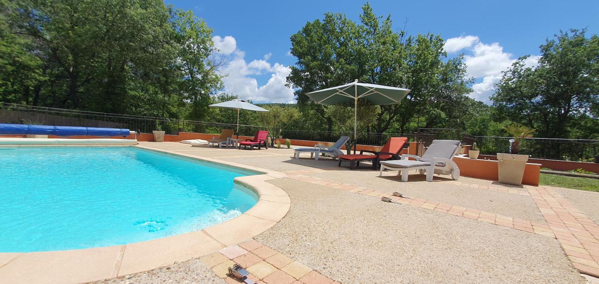 Maison Familiale Avec Piscine Et Boulodrome Dans Le Luberon Caseneuve المظهر الخارجي الصورة