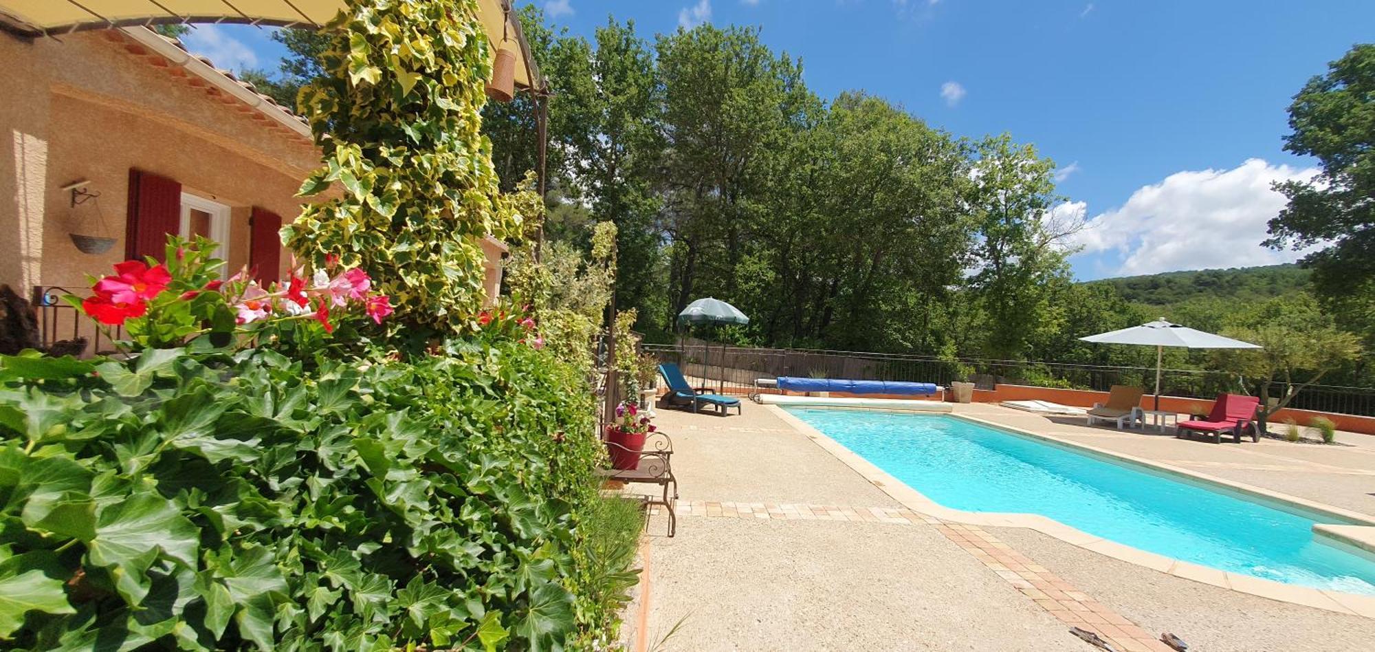 Maison Familiale Avec Piscine Et Boulodrome Dans Le Luberon Caseneuve المظهر الخارجي الصورة